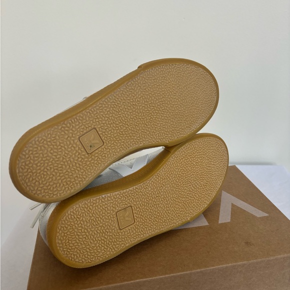 Veja x Nk Chromefree leather Volley Shoes silver size 6 eu 37 new in box women’s - Picture 7 of 9